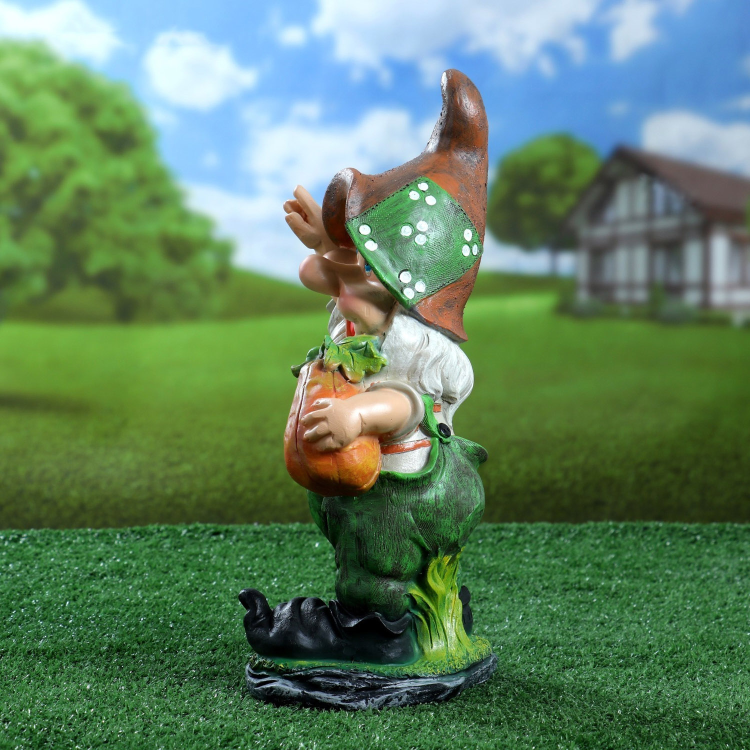 Садовая фигура "Гном с тыквой" 19х38см МИКС  4932824