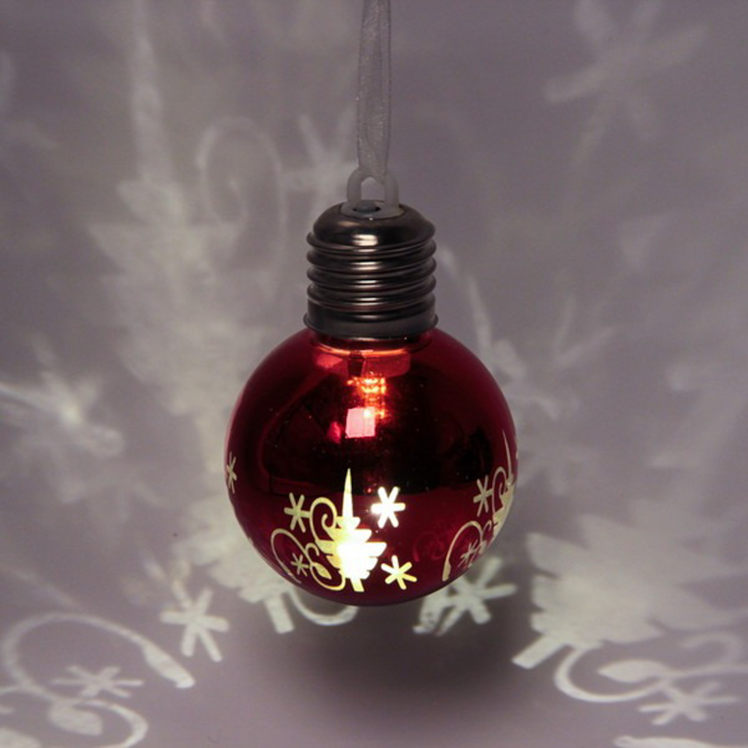 Подвеска ШАР с подсветкой 6 см "Сказочный лес", Красный (подсветка Теплый белый)