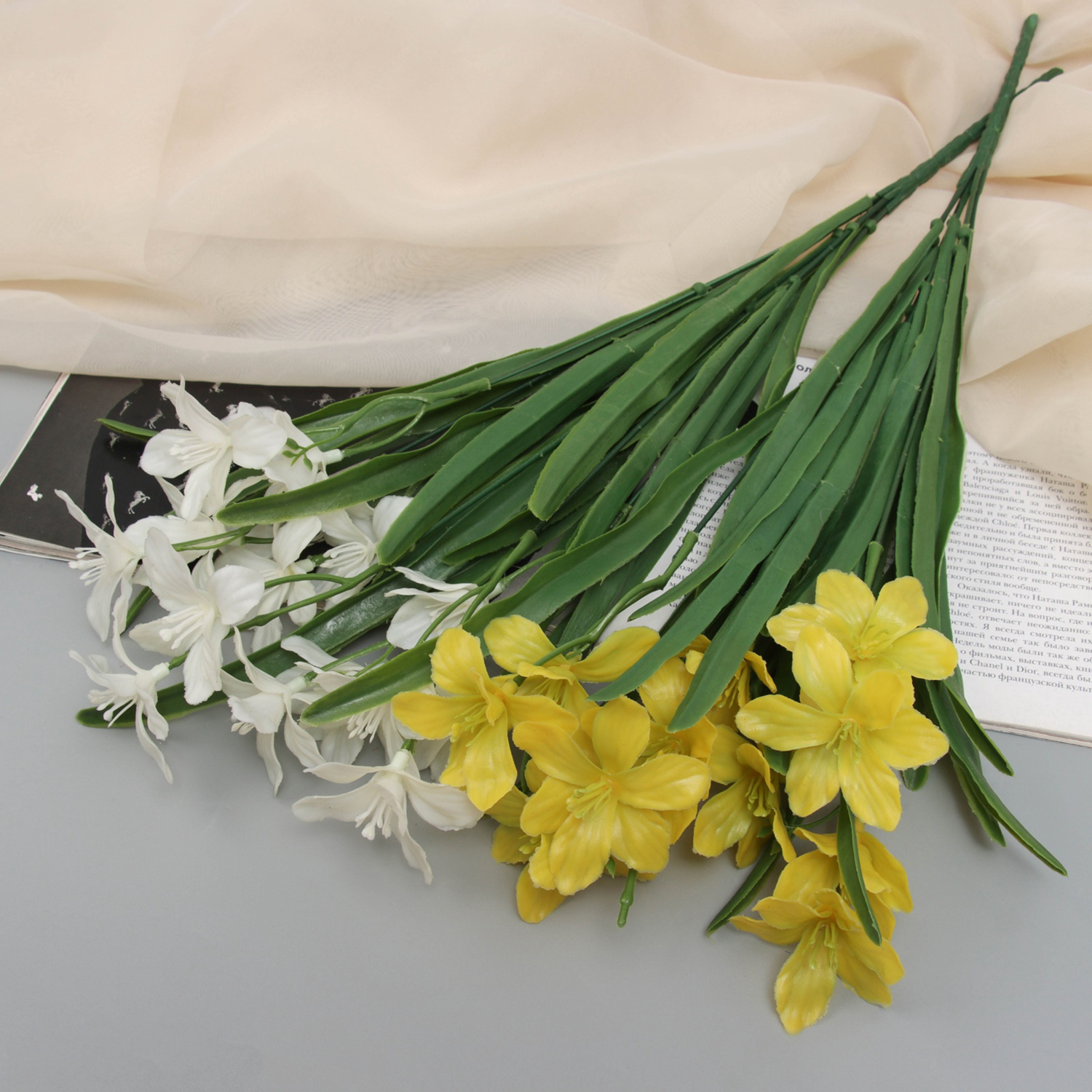 Букет «Хоста грация», 43 см, МИКС