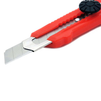 Нож сегмент., усиленный корпус Twist lock 18 мм VIRA