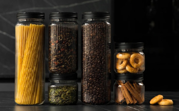 Банка для продуктов пластм. с закруч.крышкой "Premium" 1,3л арт.440200313 ("Бытпласт") *1/12