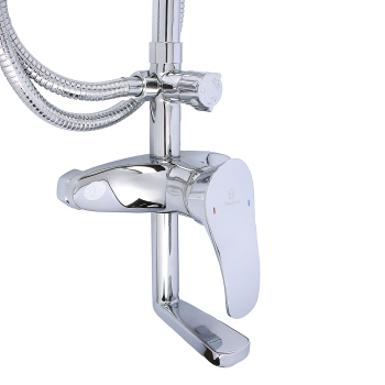 Смеситель д/ванны со стойкой для душа + ручной душ Diadonna D80335100 *1/4
